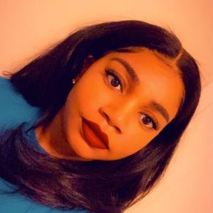 Meet your Posher, Jaquetta